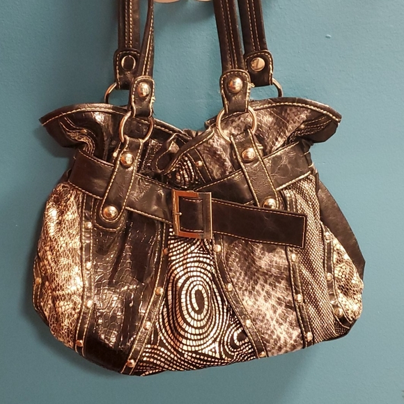 Purse - Picture 1 of 1